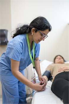 //www.haltonhealthcare.on.ca/_im/gdfile/sgfi137219/sgfi137219/350/350/20102614-mtb00180.jpg