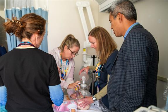 //www.haltonhealthcare.on.ca/_imc/newsrelease/s106027/sgfi84498/574/383/pepp.jpg