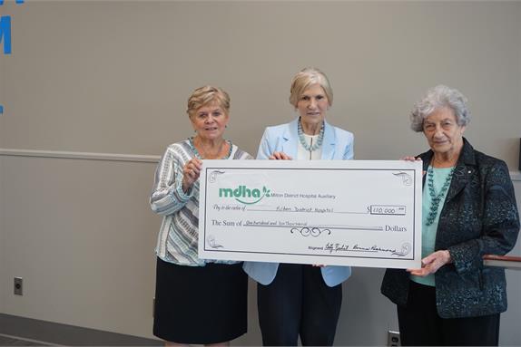 //www.haltonhealthcare.on.ca/_imc/newsrelease/s106043/sgfi84632/574/383/dsc05452.jpg