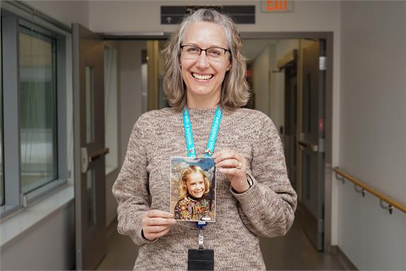 //www.haltonhealthcare.on.ca/_imc/newsrelease/s106067/sgfi84830/574/383/dsc06142.jpg