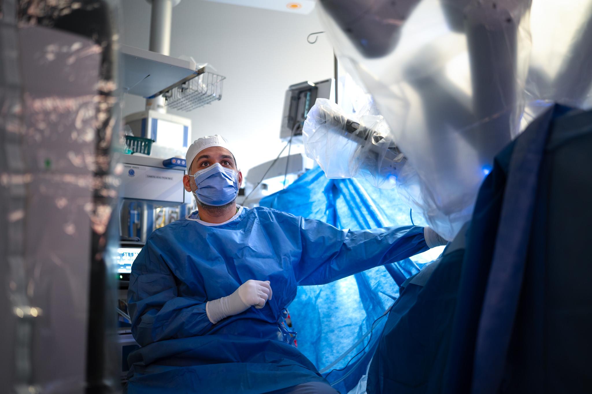//www.haltonhealthcare.on.ca/_imc/newsrelease/s106093/sgfi85118/0/0/23094403-mta03817-thumbnail.jpg